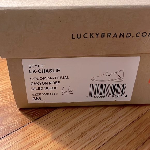 Lucky Brand canyon rose oiled suede shoes - Picture 4 of 4